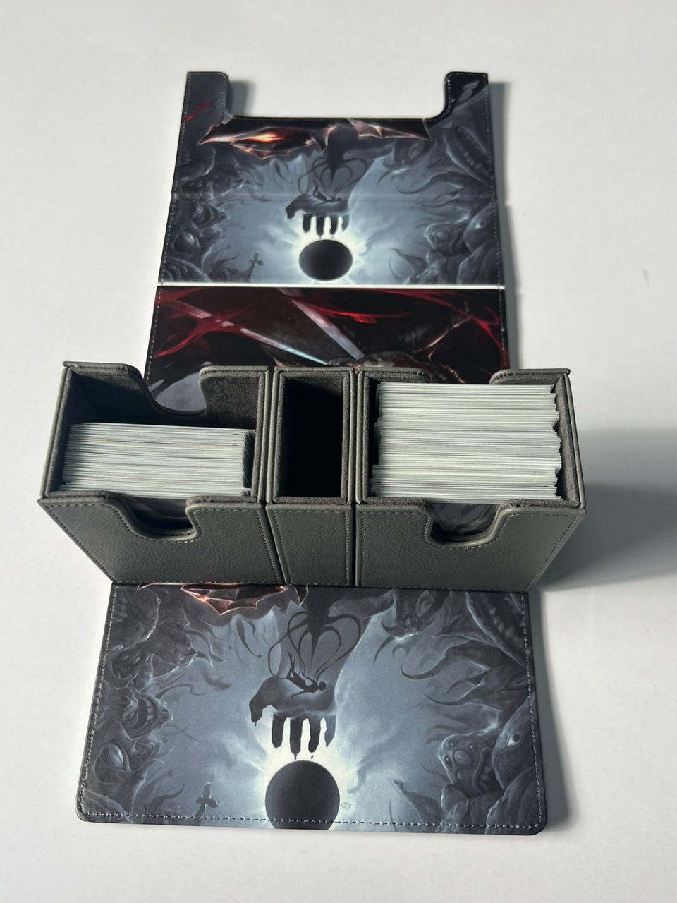 The Struggler: Dueling Guard Elite Deckbox