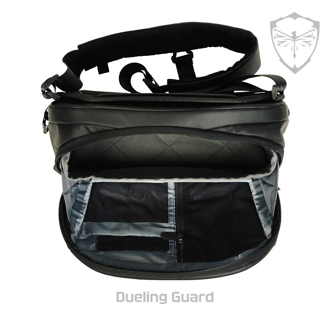 (Pre-Order) The Gauntlet TCG Bag + Sabre Mat Sling (Onyx)